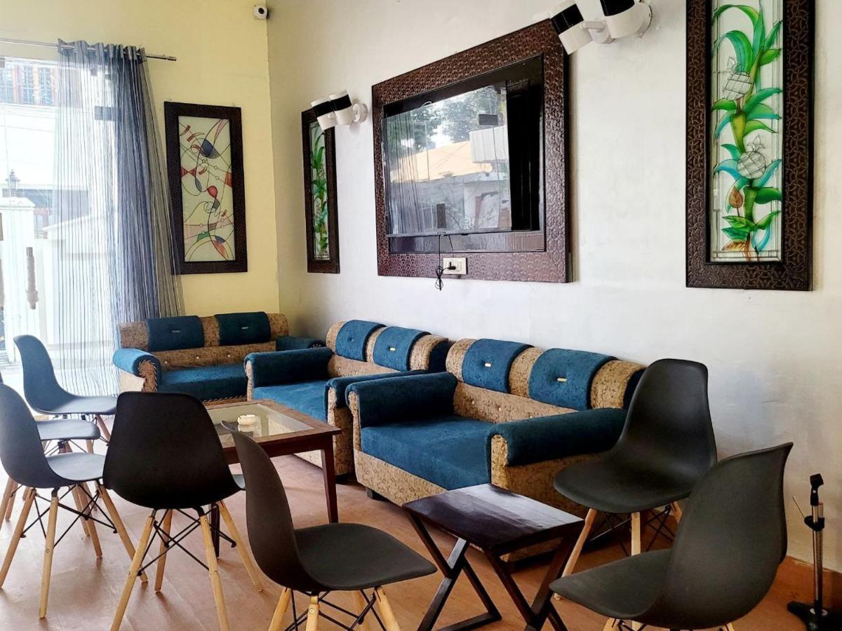 Solitude, The Boutique Hotel Haldwāni Kültér fotó