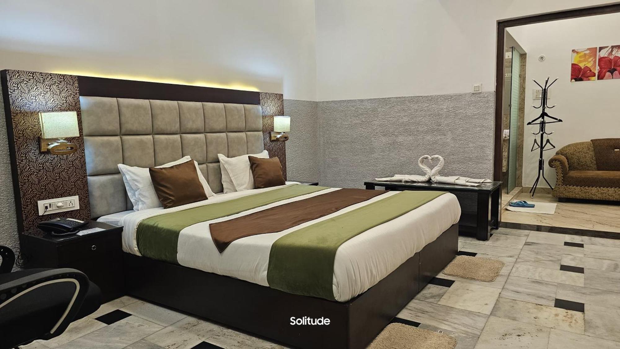 Solitude, The Boutique Hotel Haldwāni Kültér fotó