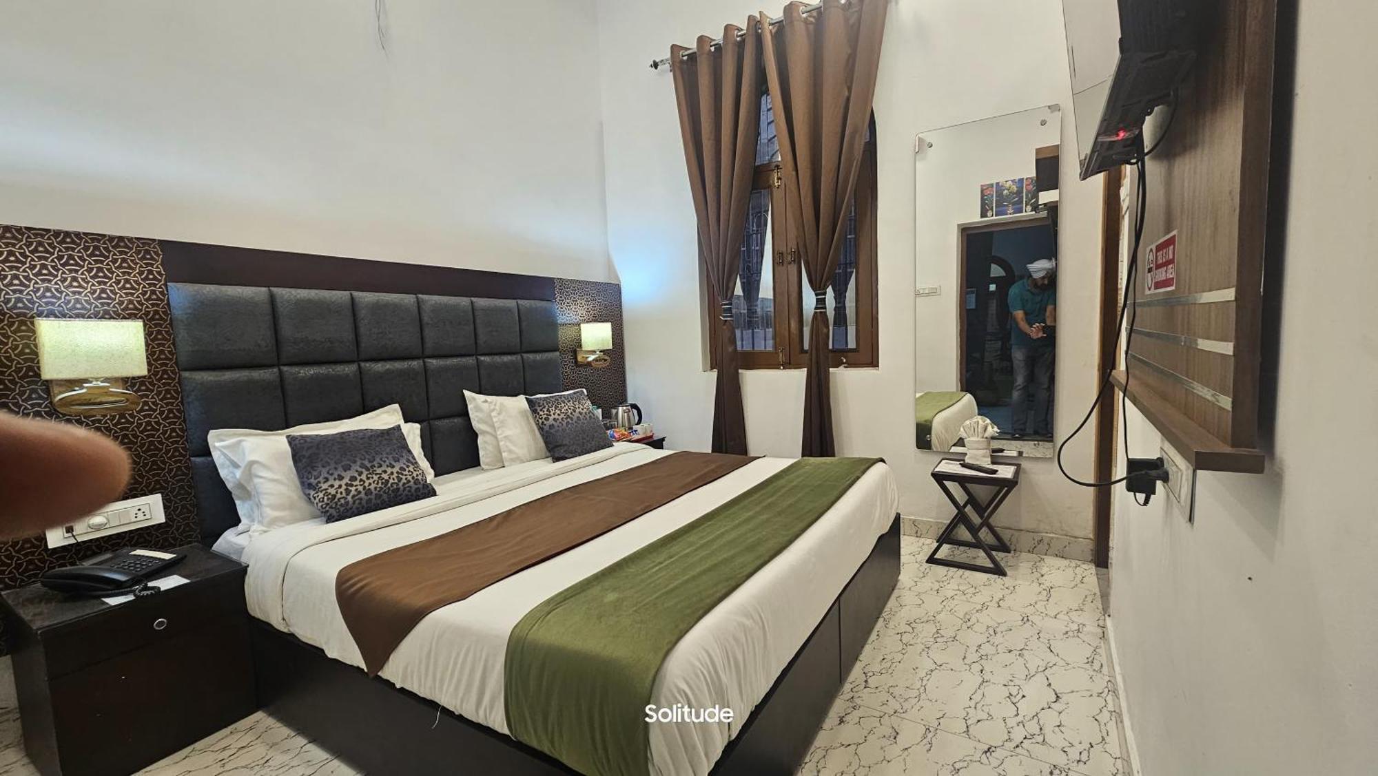 Solitude, The Boutique Hotel Haldwāni Kültér fotó